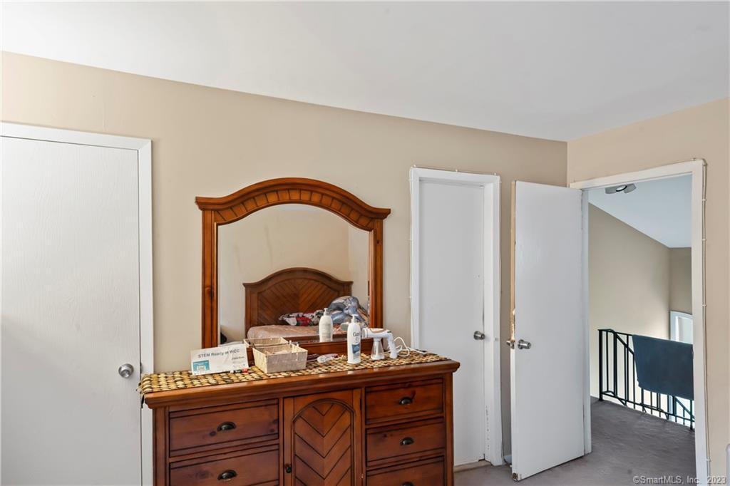 Photo 9 of 13 of 60 Lawn Avenue 41 townhome