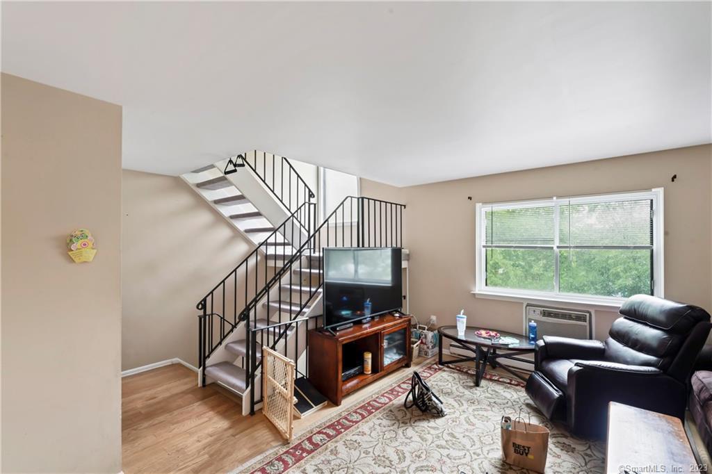 Photo 6 of 13 of 60 Lawn Avenue 41 townhome