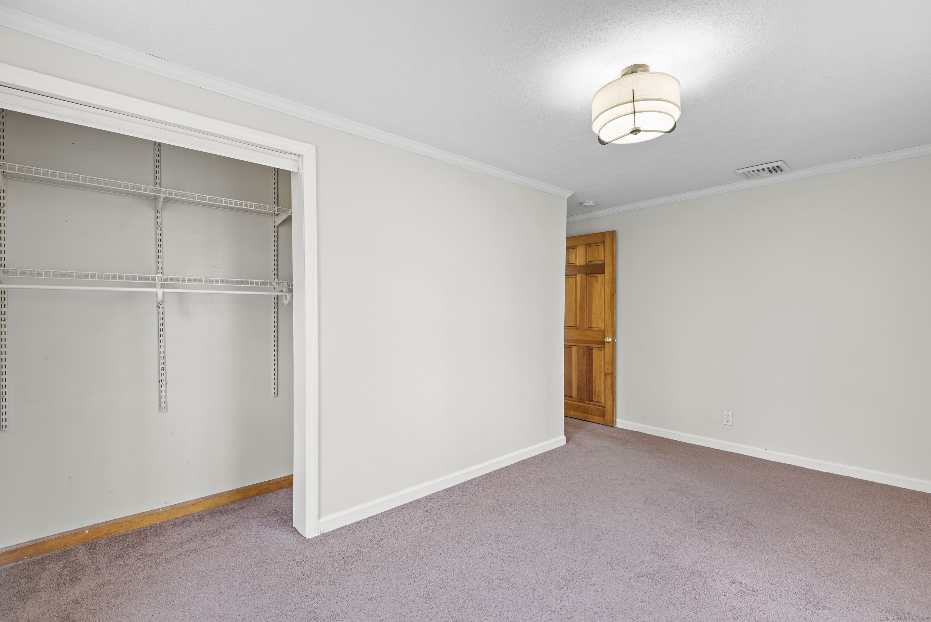 934 Matianuck Avenue, Windsor, Connecticut image 11