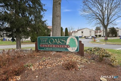 Photo of 17 Little Oak Lane #17, Rocky Hill, CT 06067 (MLS # 24156437)