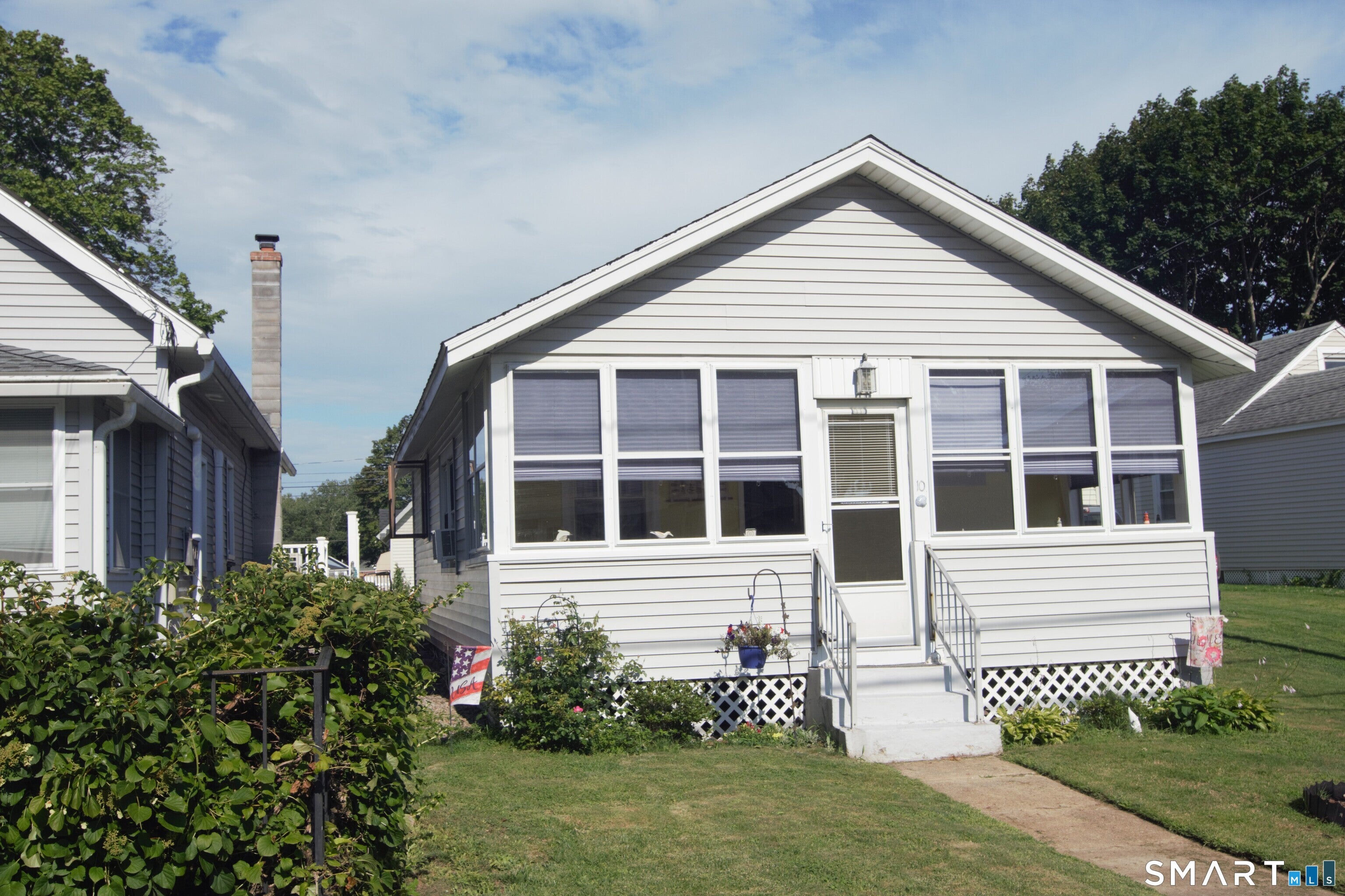 10 Hartford Avenue
