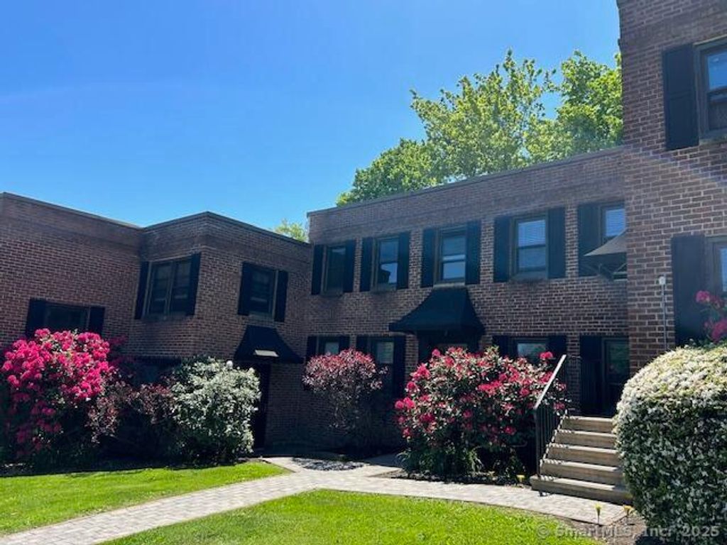 Photo of 34 prospect Street #4M, Norwalk, CT 06850 (MLS # 24166812)