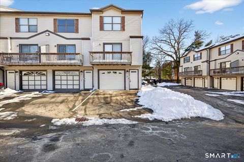 Condo For Sale - 15 Crest Street #D27<br/> West Haven, CT 06516