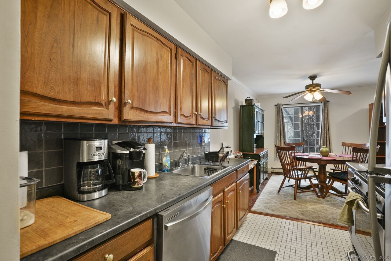 40 Teresa Place #40, Bridgeport, Connecticut image 11