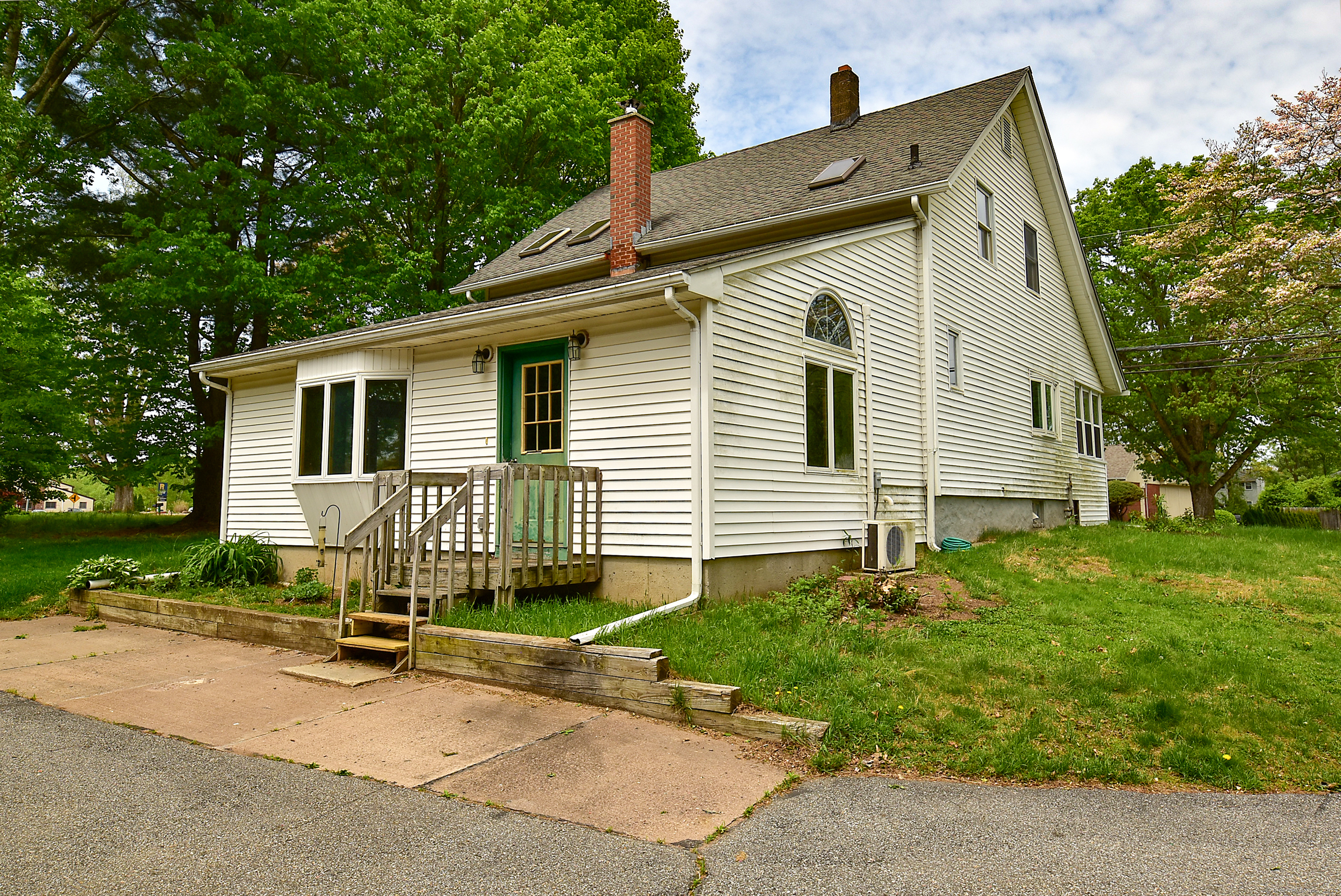 1152 Hartford Turnpike