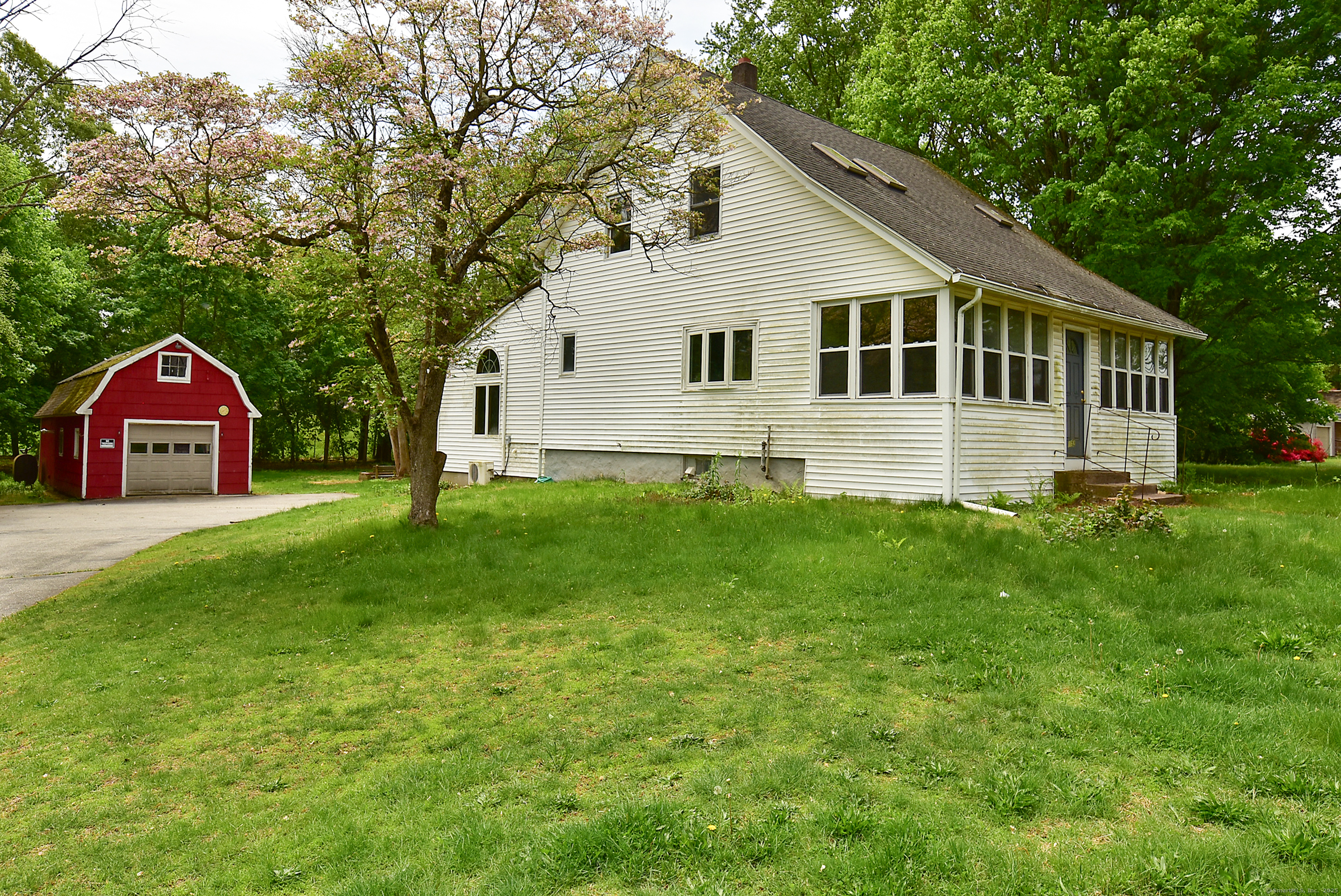 1152 Hartford Turnpike