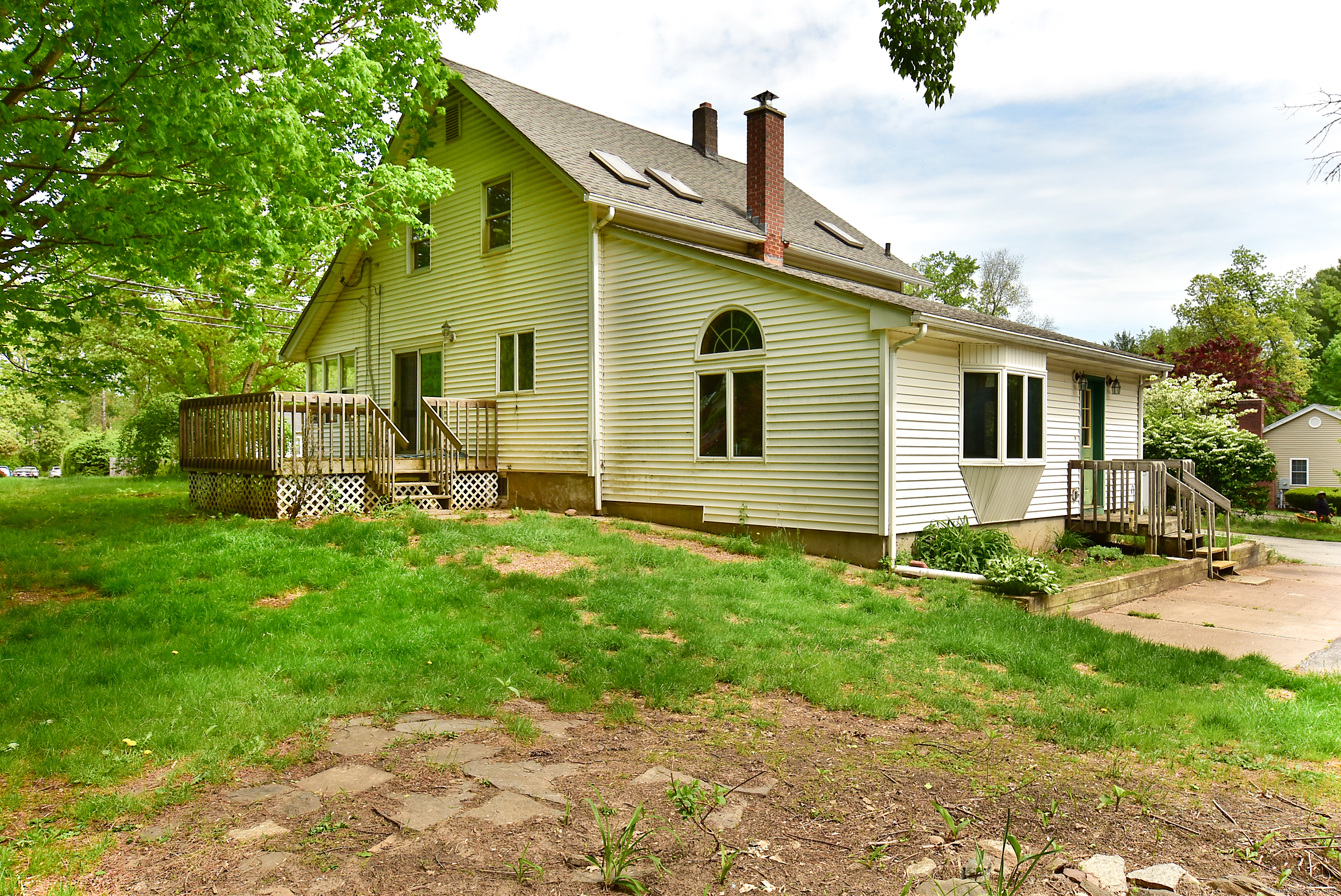 1152 Hartford Turnpike