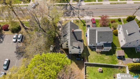 Multifamily For Sale - 86 Oakwood Avenue<br/> West Hartford, CT 06119