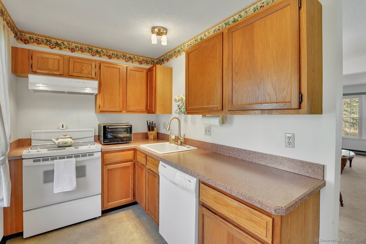 54 Rope Ferry Road #D80, Waterford, Connecticut image 6