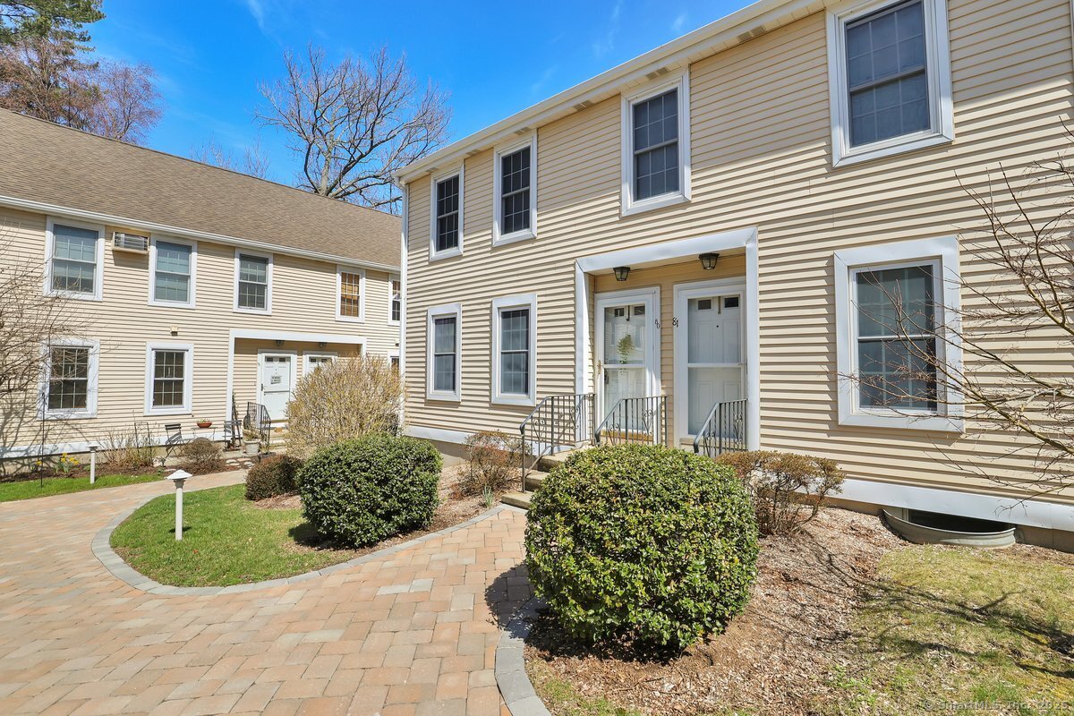 Property for Sale at Rope Ferry Road D80, Waterford, Connecticut - Bedrooms: 2 
Bathrooms: 2 
Rooms: 4  - $349,900