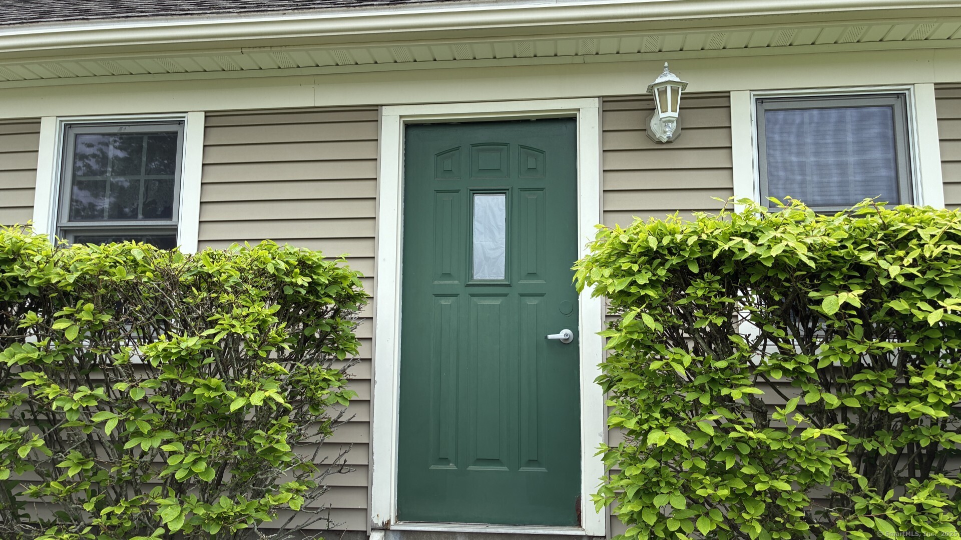 162 East Main Street