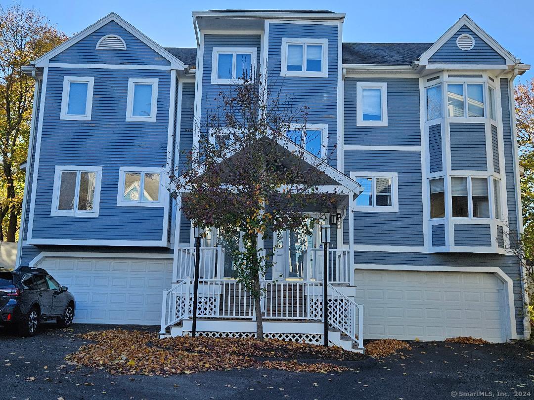 Rental Property at 414 Fountain Street Apt B, New Haven, Connecticut - Bedrooms: 3 
Bathrooms: 3 
Rooms: 6  - $3,000 MO.