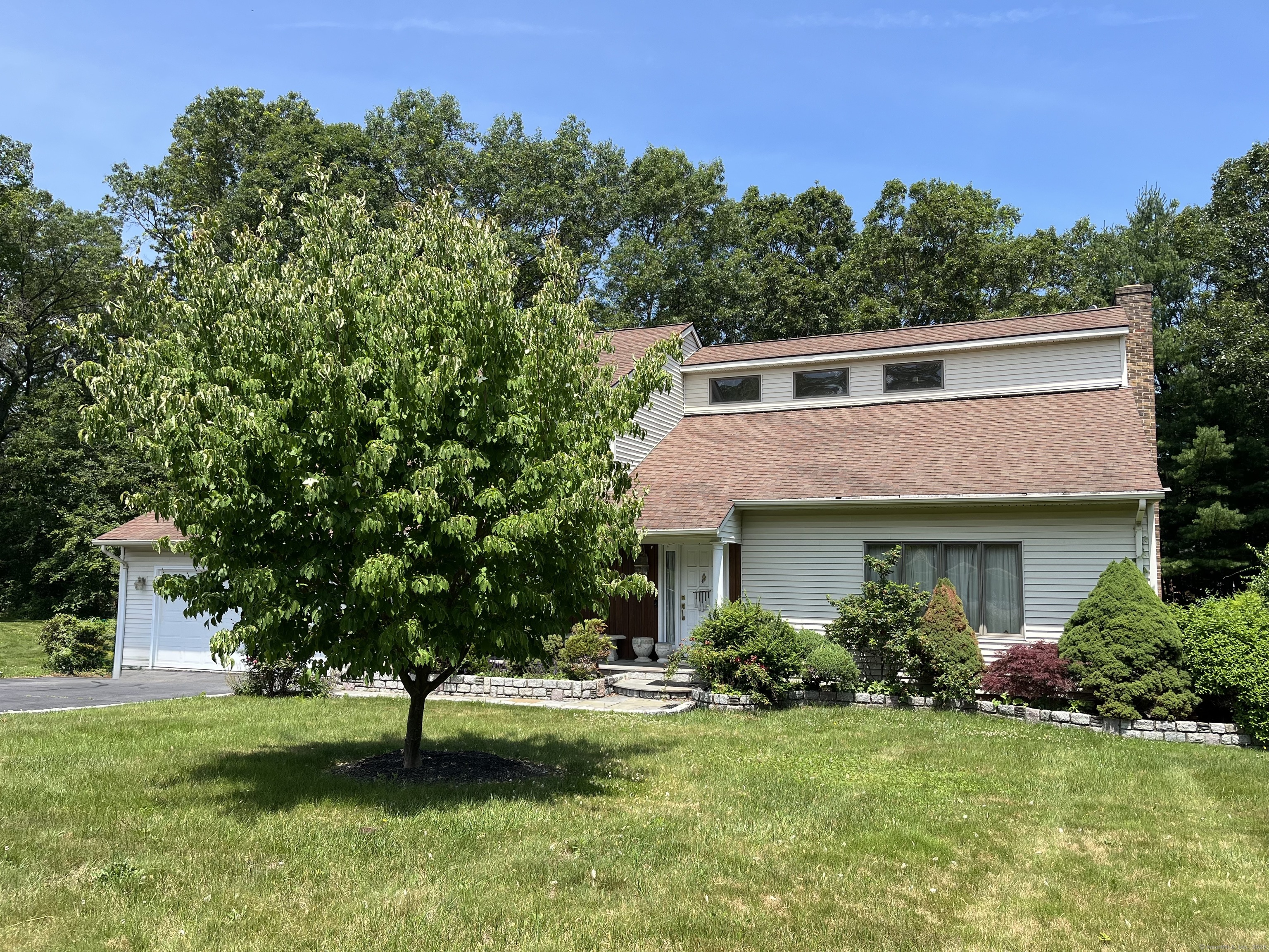 49 Desorbo Drive