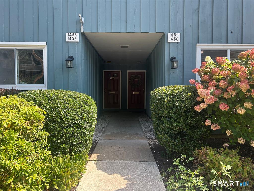 1450 Melville Avenue 1450