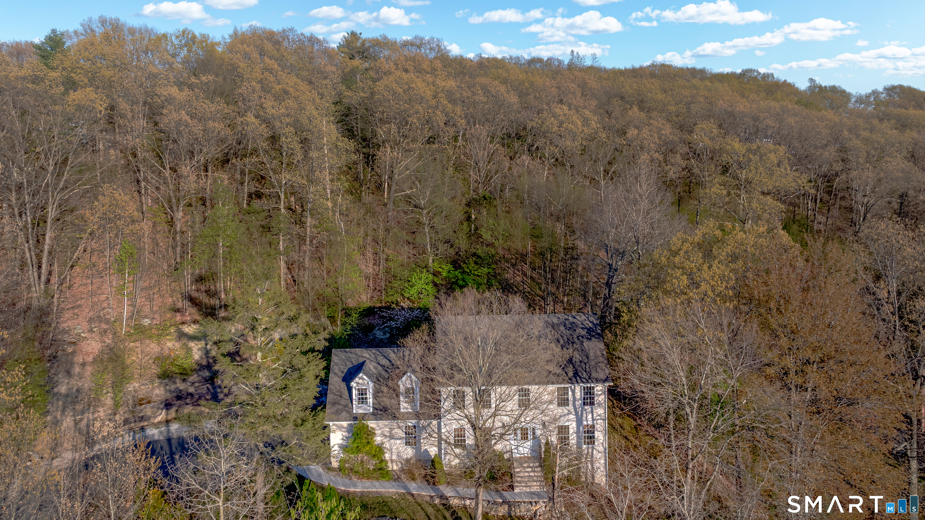 110 Oakwood Circle