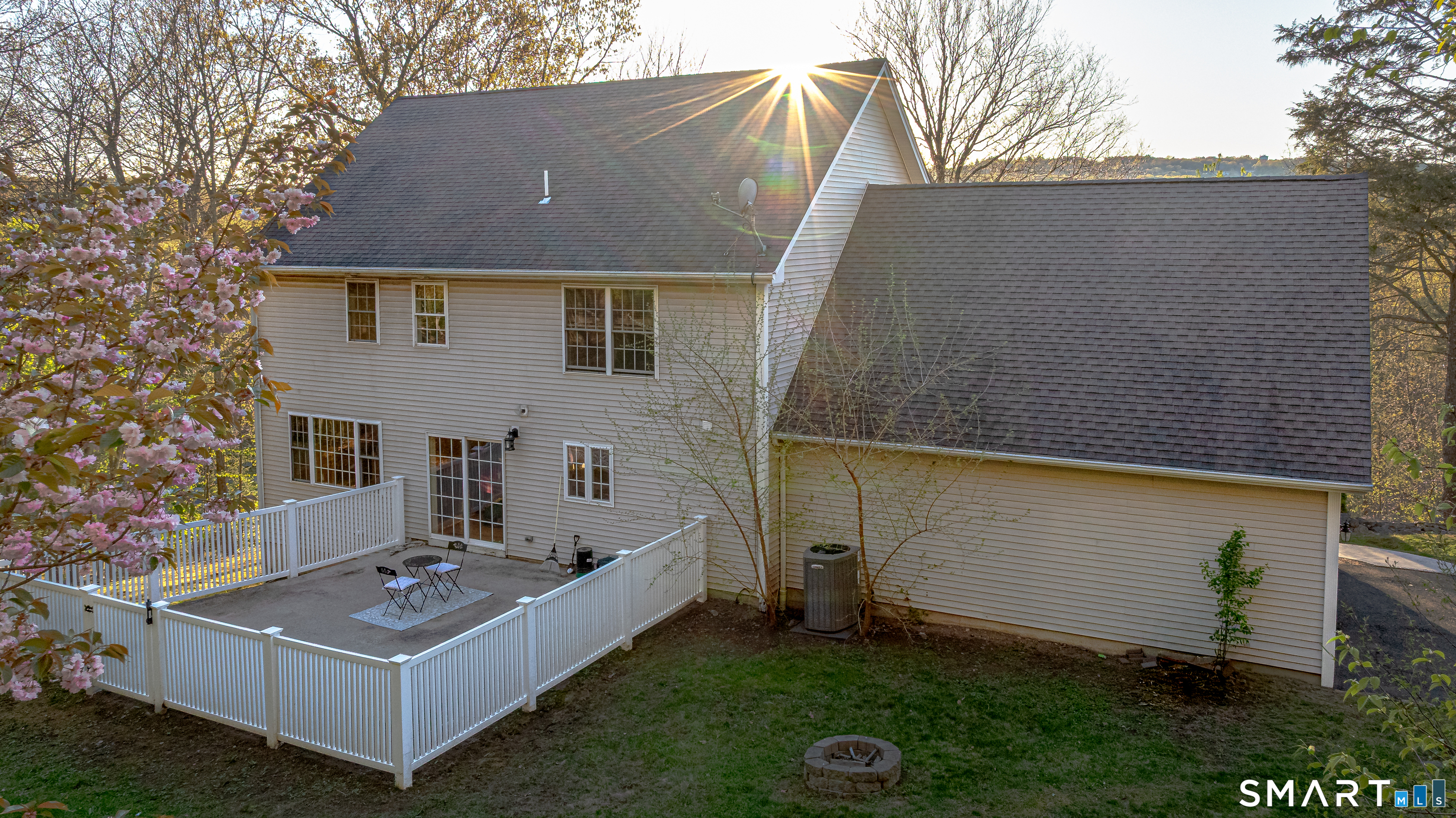 110 Oakwood Circle