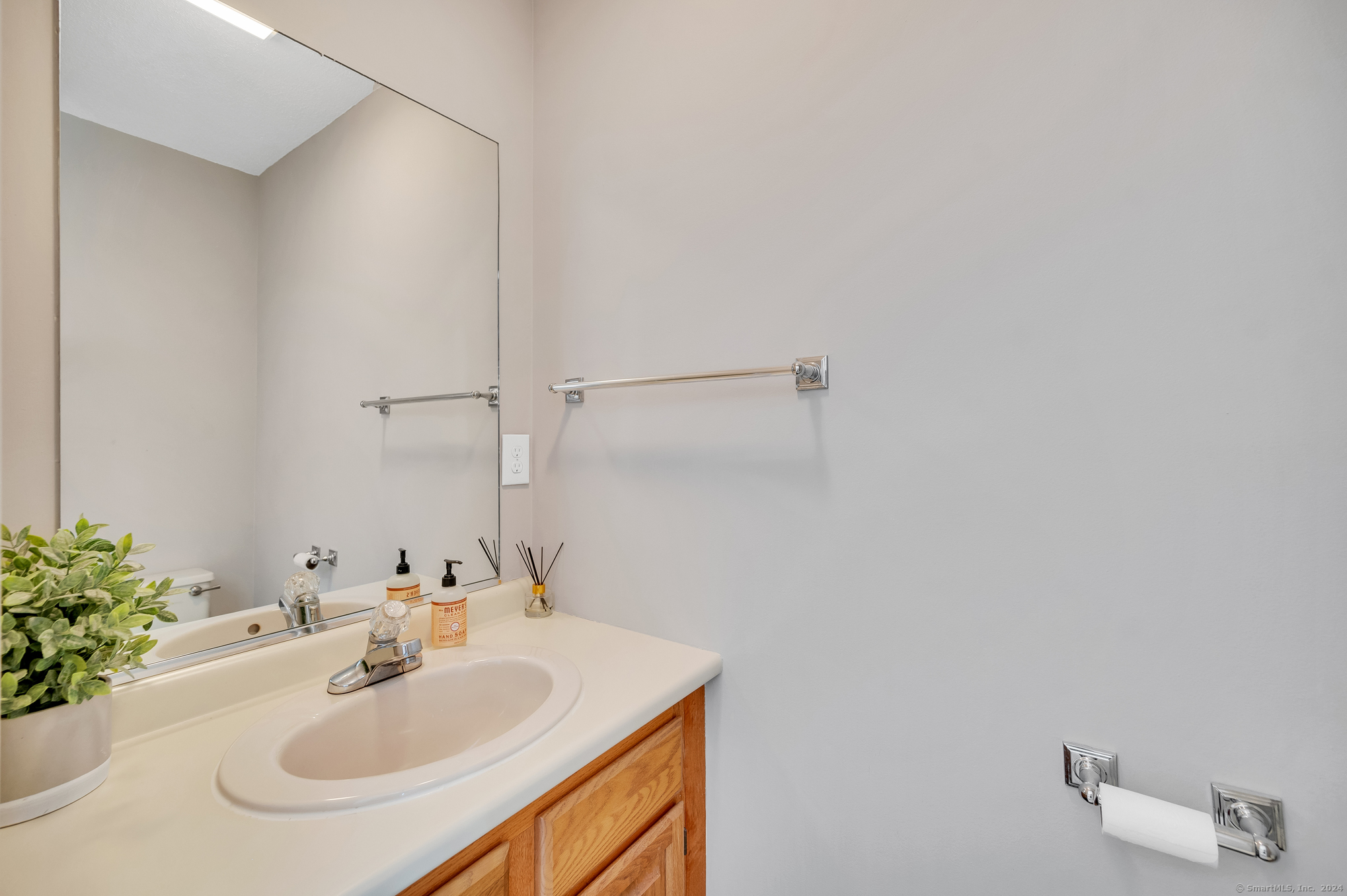 1691 Norwich New London Turnpike #E2, Montville, Connecticut image 10