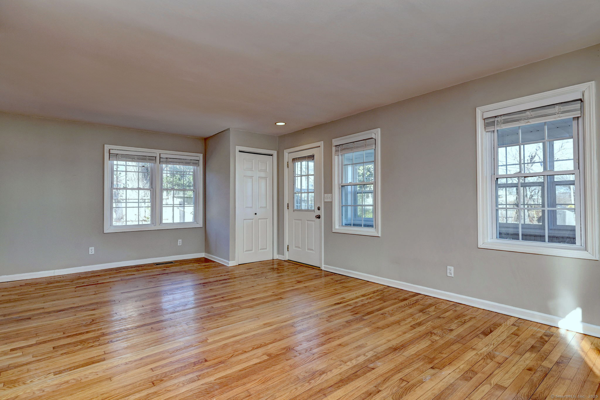 9 Paris Street, Milford, Connecticut image 17