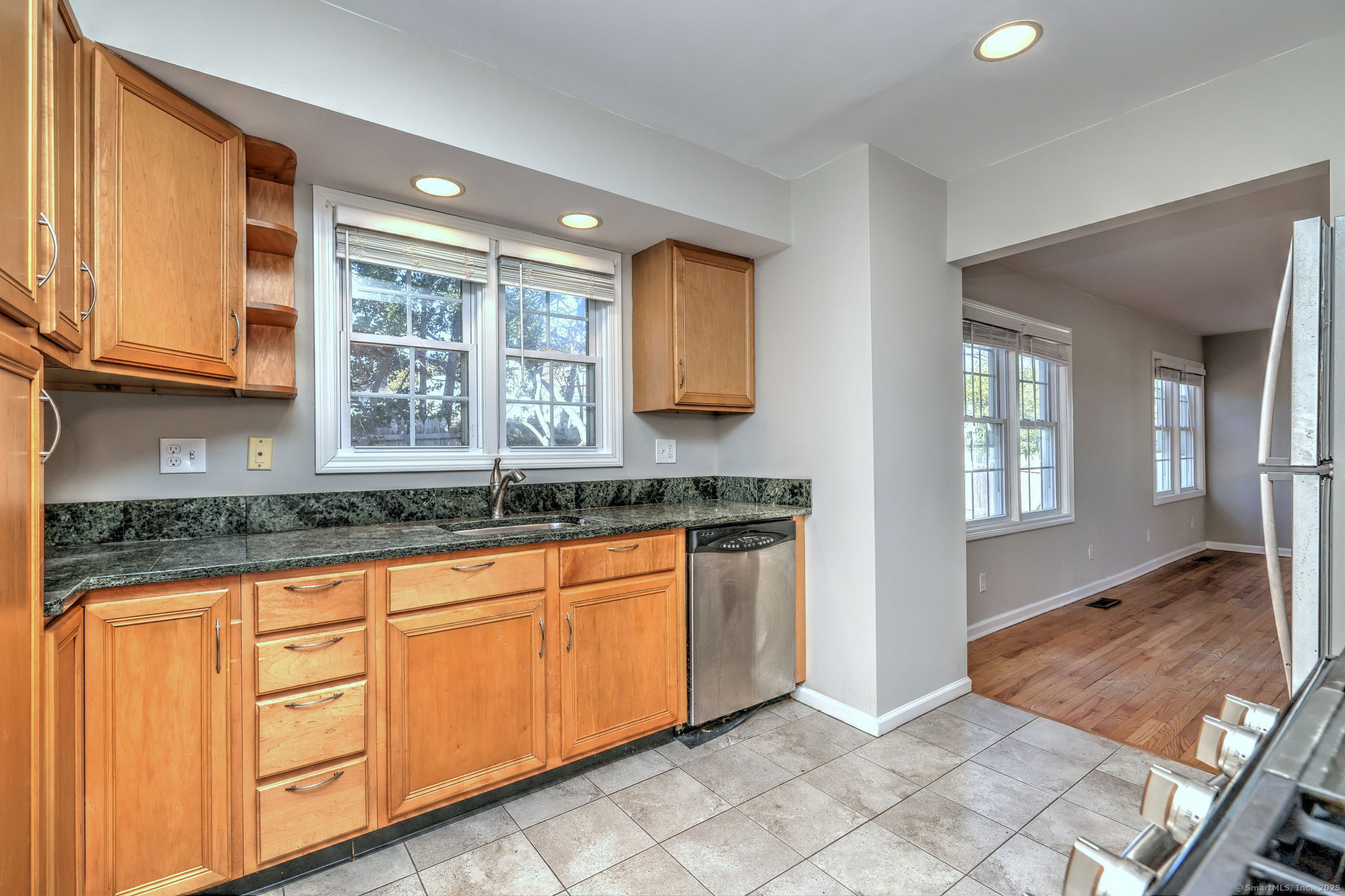 9 Paris Street, Milford, Connecticut image 21