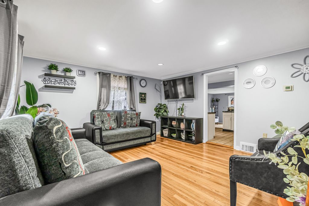 Photo of 317 Franklin Road, Hamden, CT 06517 (MLS # 24133931)