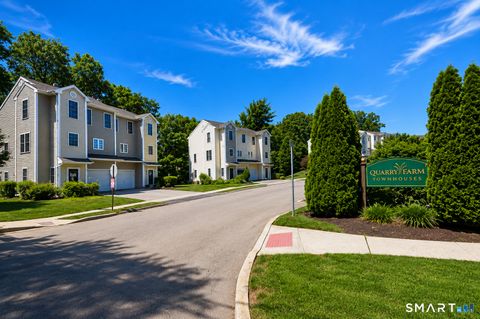 Condo For Sale - 68 Quarry Farms Road #68<br/> Meriden, CT 06451