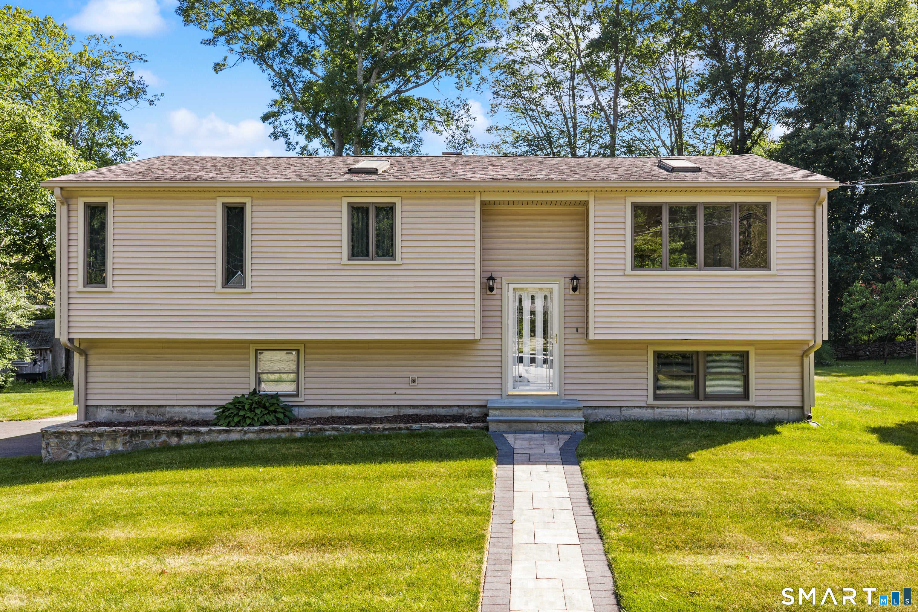 3 Hawley Drive