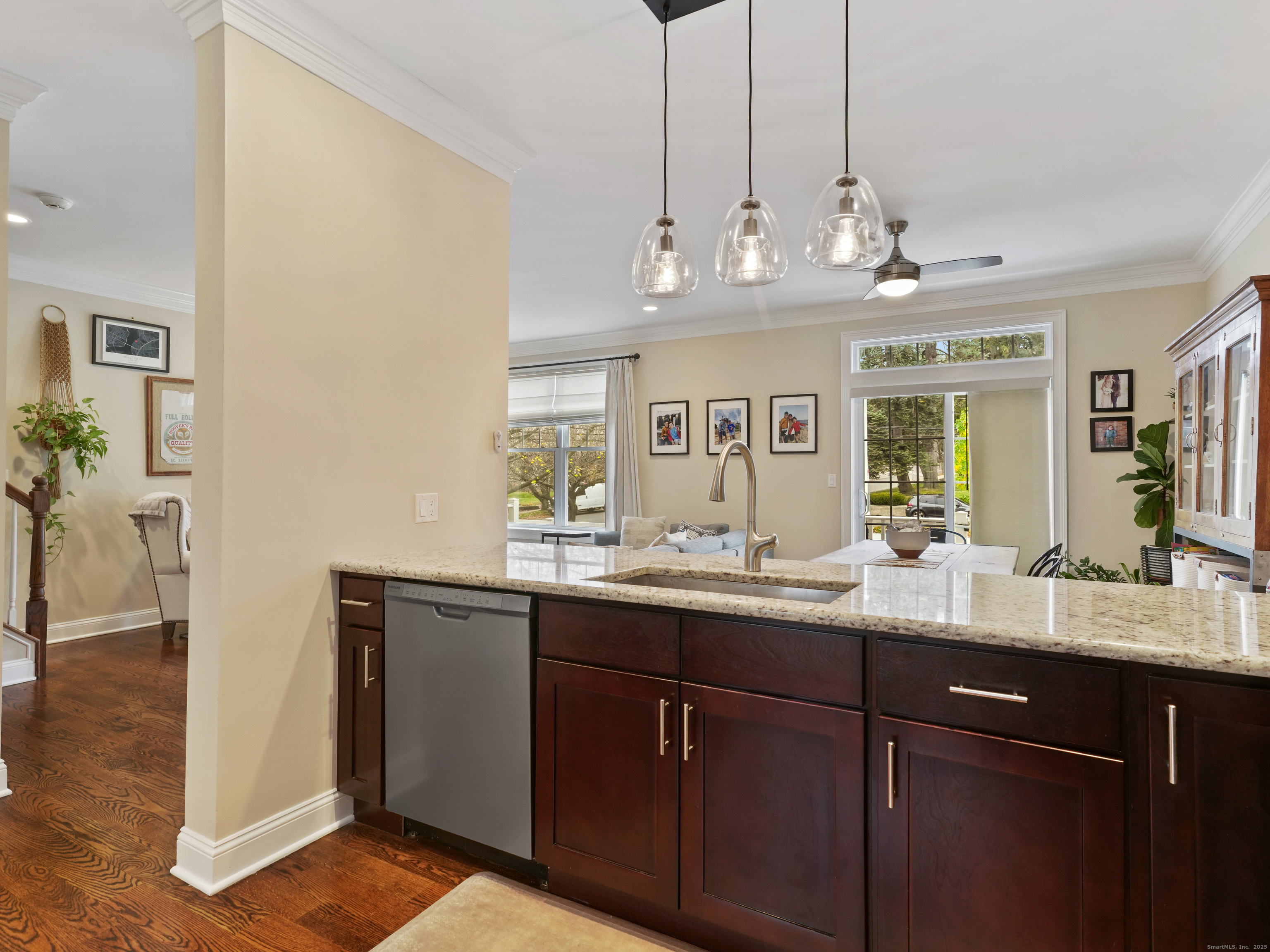 91 West Broad Street 11