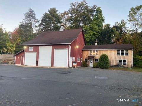 Photo of 321 Albany Turnpike, Canton, CT 06019 (MLS # 24144659)