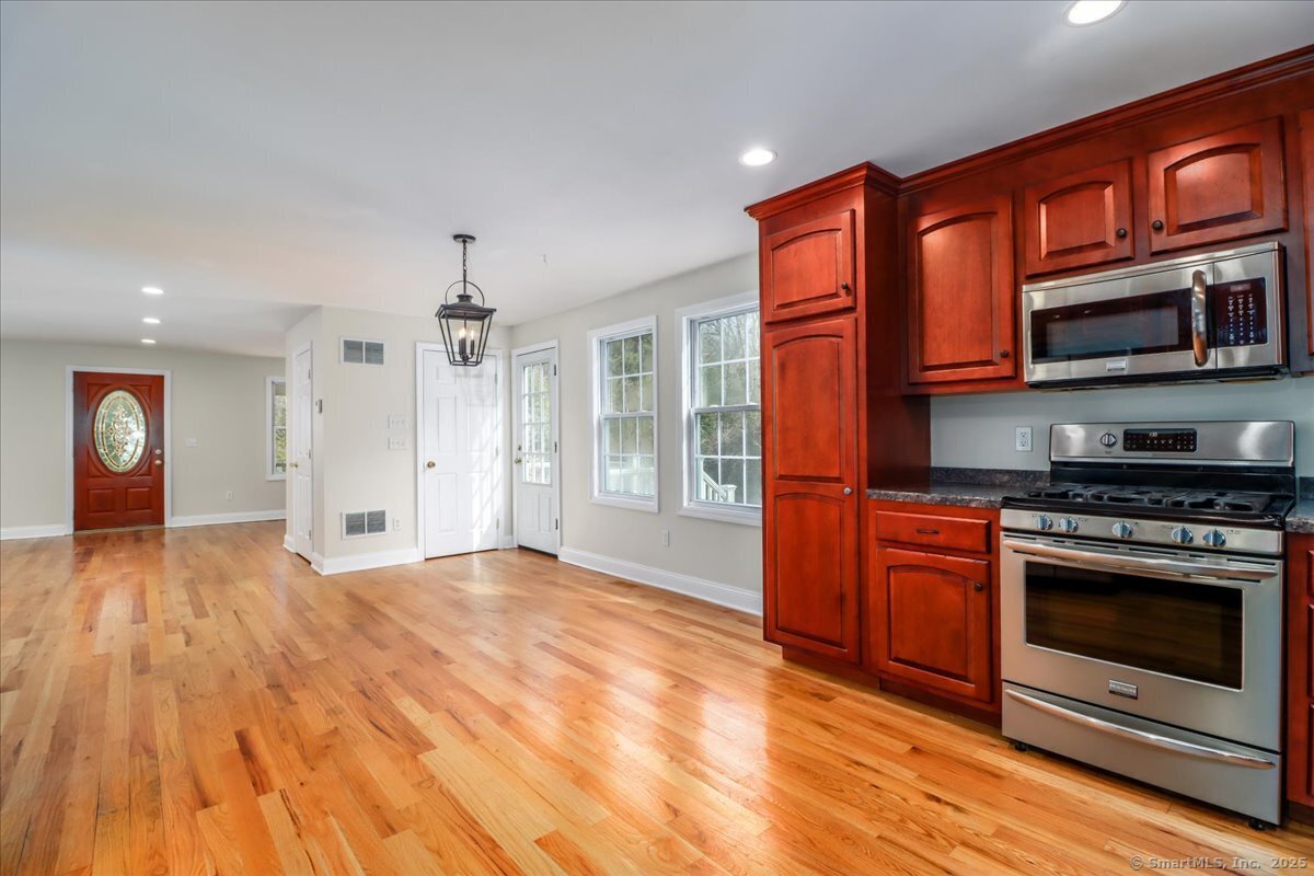 185 Great Quarter Road, Newtown, Connecticut image 11
