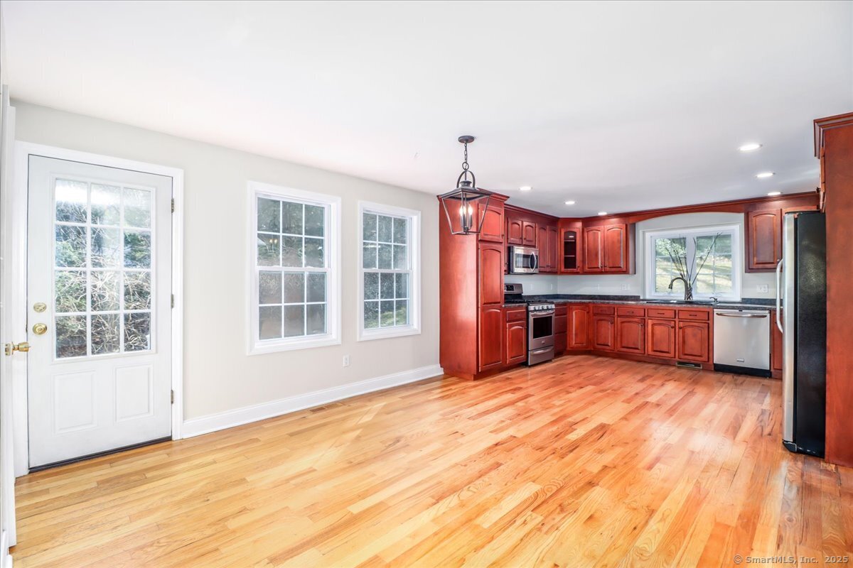 185 Great Quarter Road, Newtown, Connecticut image 13