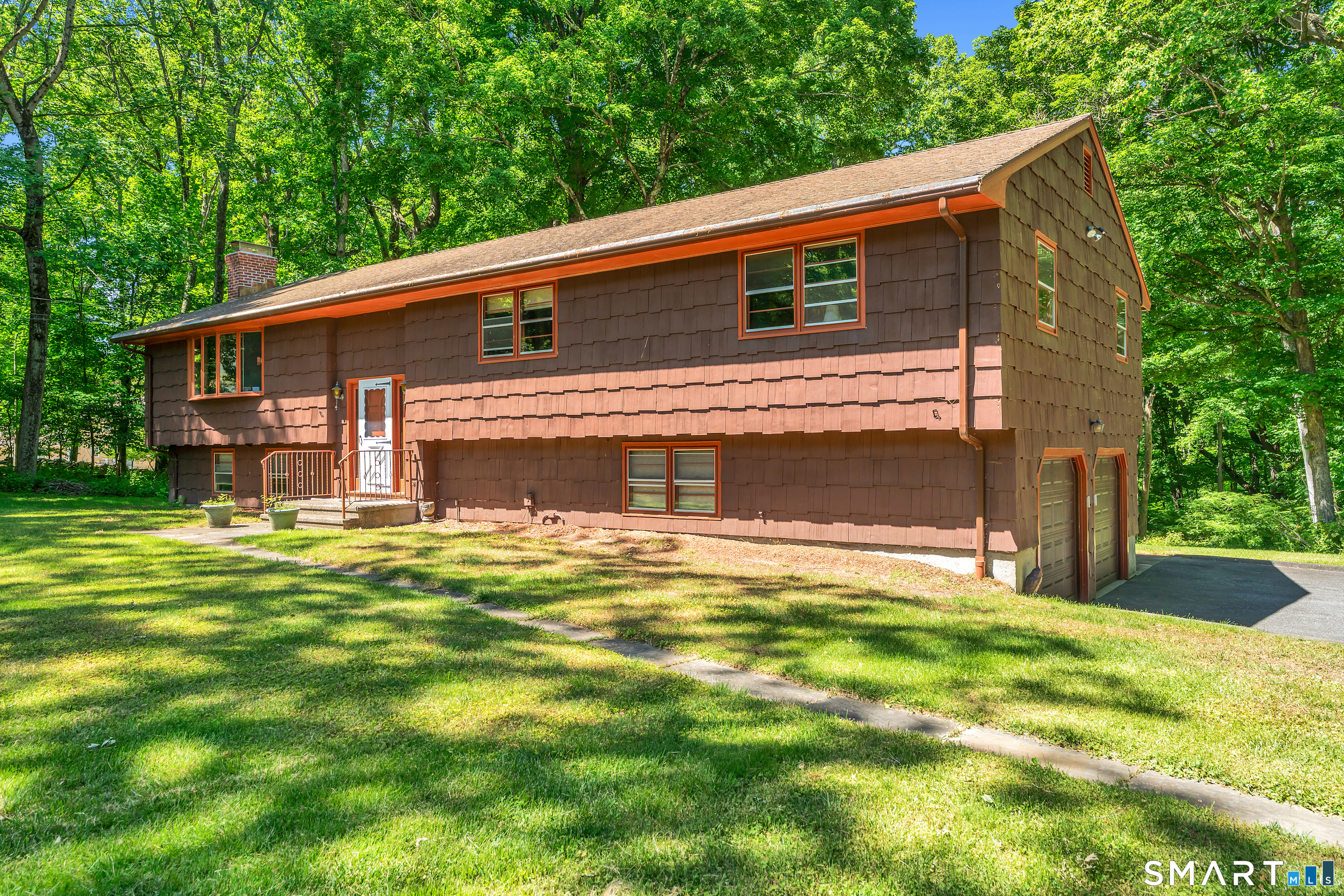 122 Fresh Meadow Drive