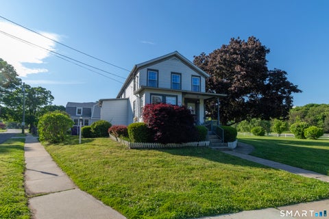 Multifamily For Sale - 208 Boston Street<br/> Guilford, CT 06437