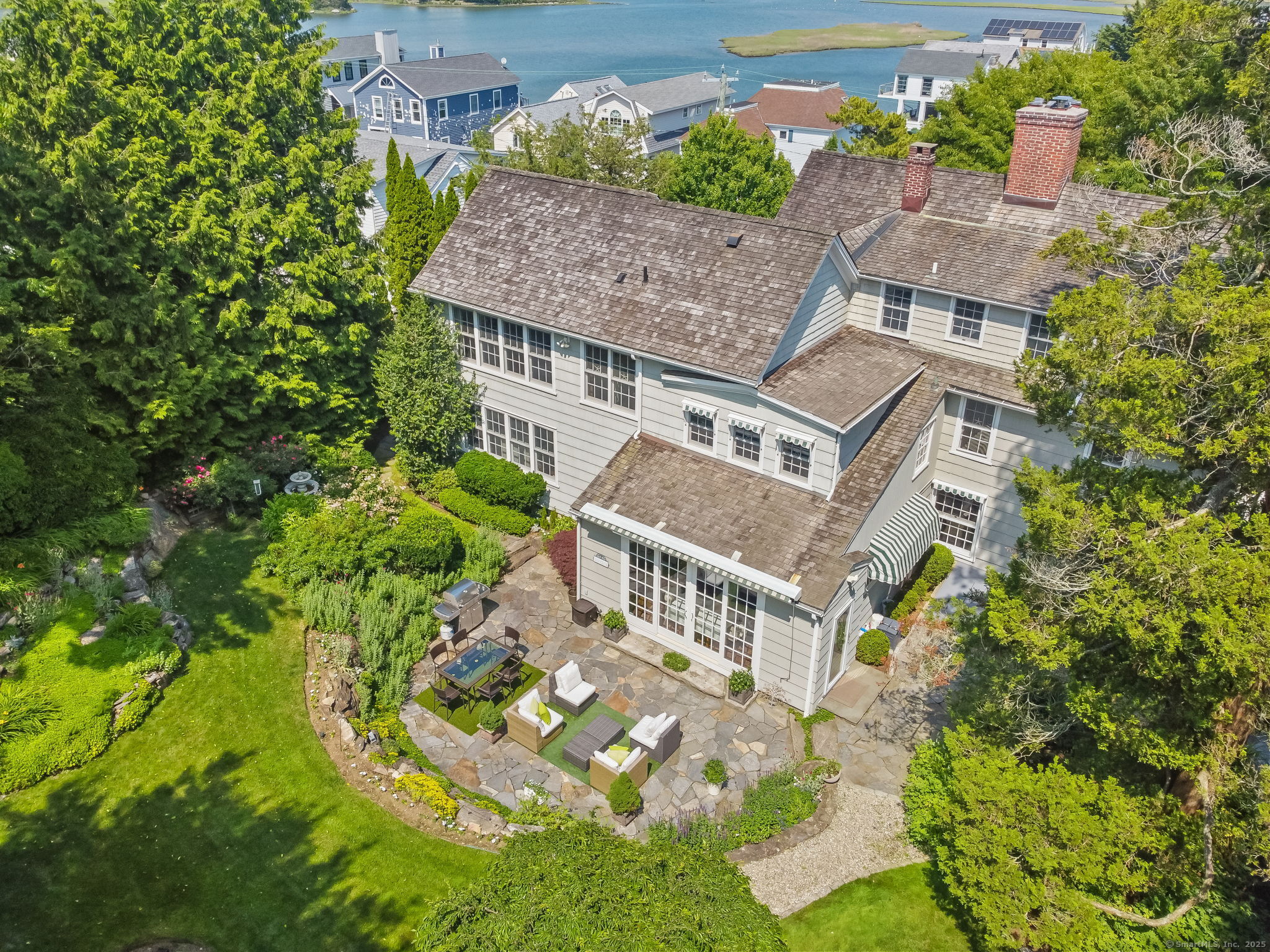 216 Hillspoint Road