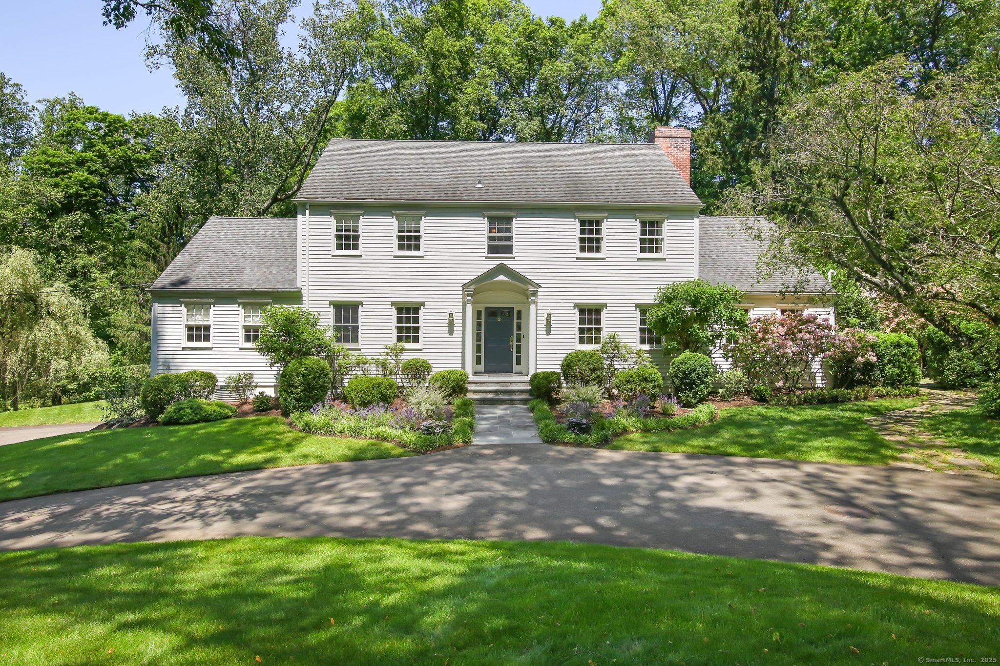 Property for Sale at Woodridge Drive, New Canaan, Connecticut - Bedrooms: 5 
Bathrooms: 4 
Rooms: 11  - $2,249,000
