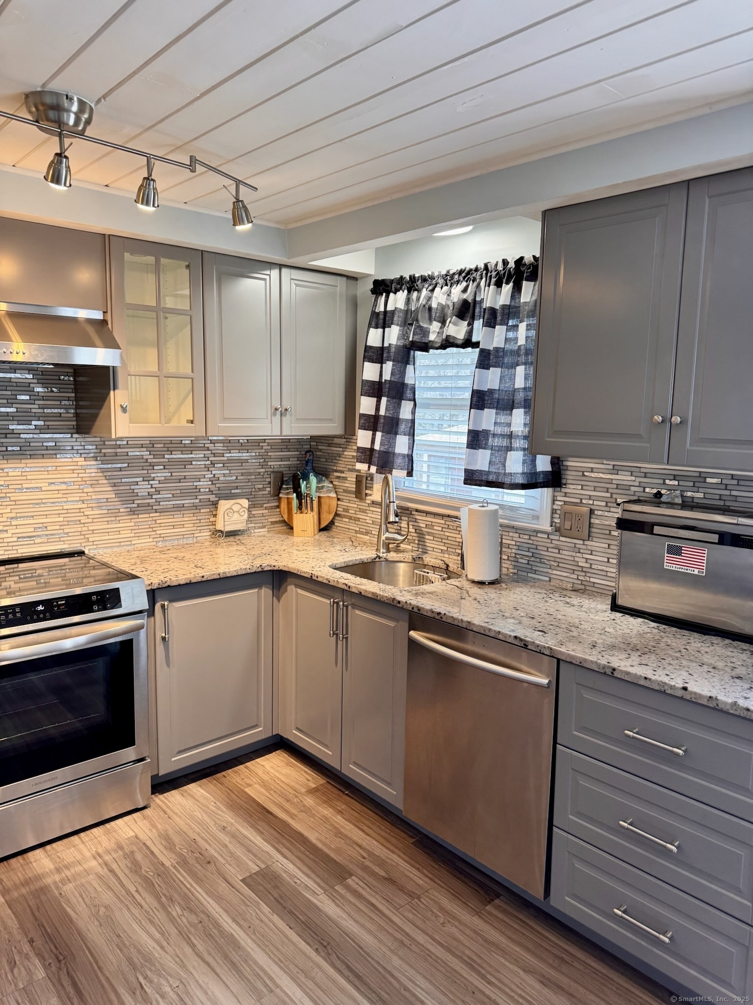 24 Shady Drive, Wallingford, Connecticut image 12