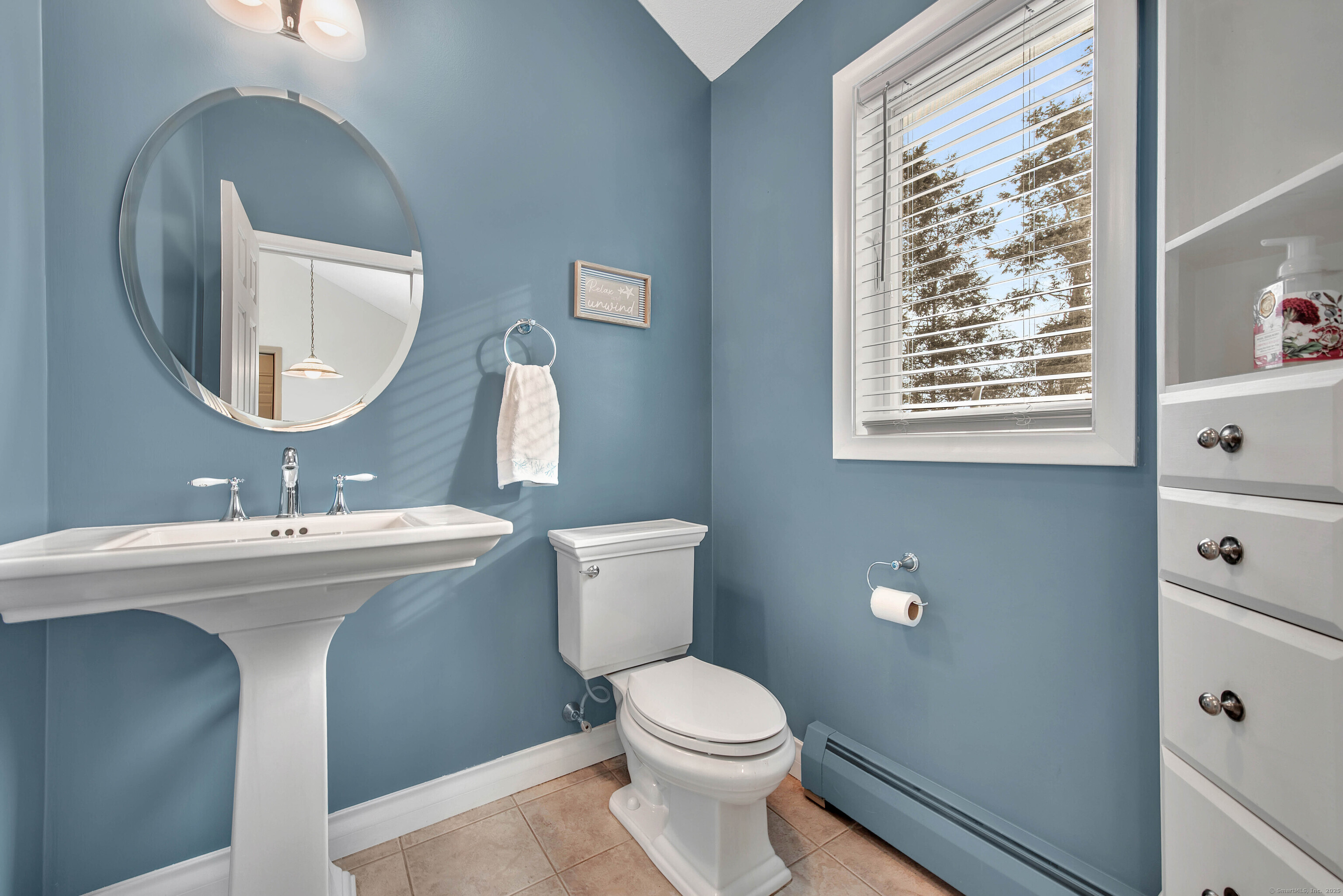 2 Topsfield Road, Bristol, Connecticut image 9