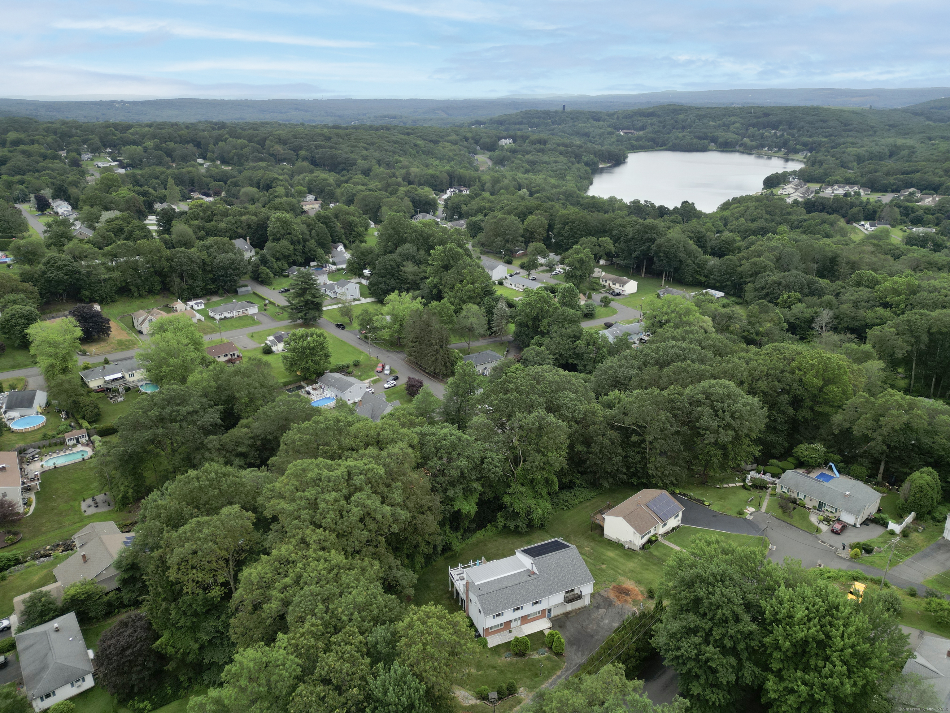 9 Meadowbrook Lane