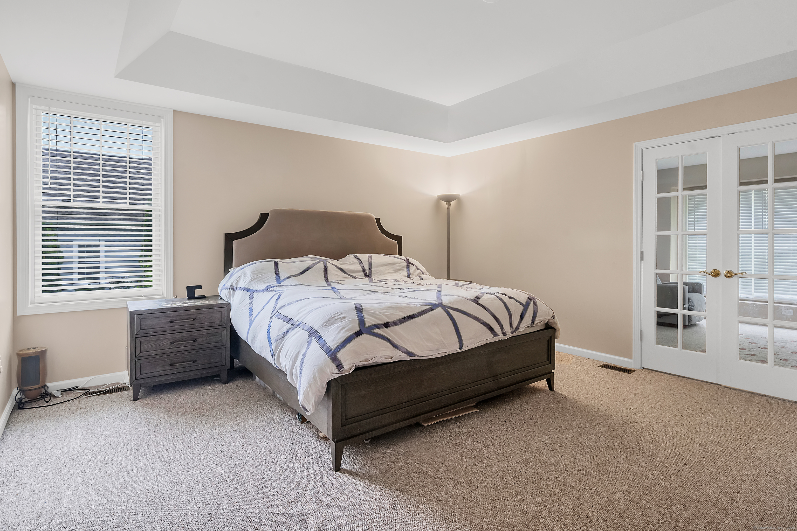 Bloomfield, Connecticut 06002, United States, 4 Bedrooms Bedrooms, ,3 BathroomsBathrooms,Residential,Pending,141685