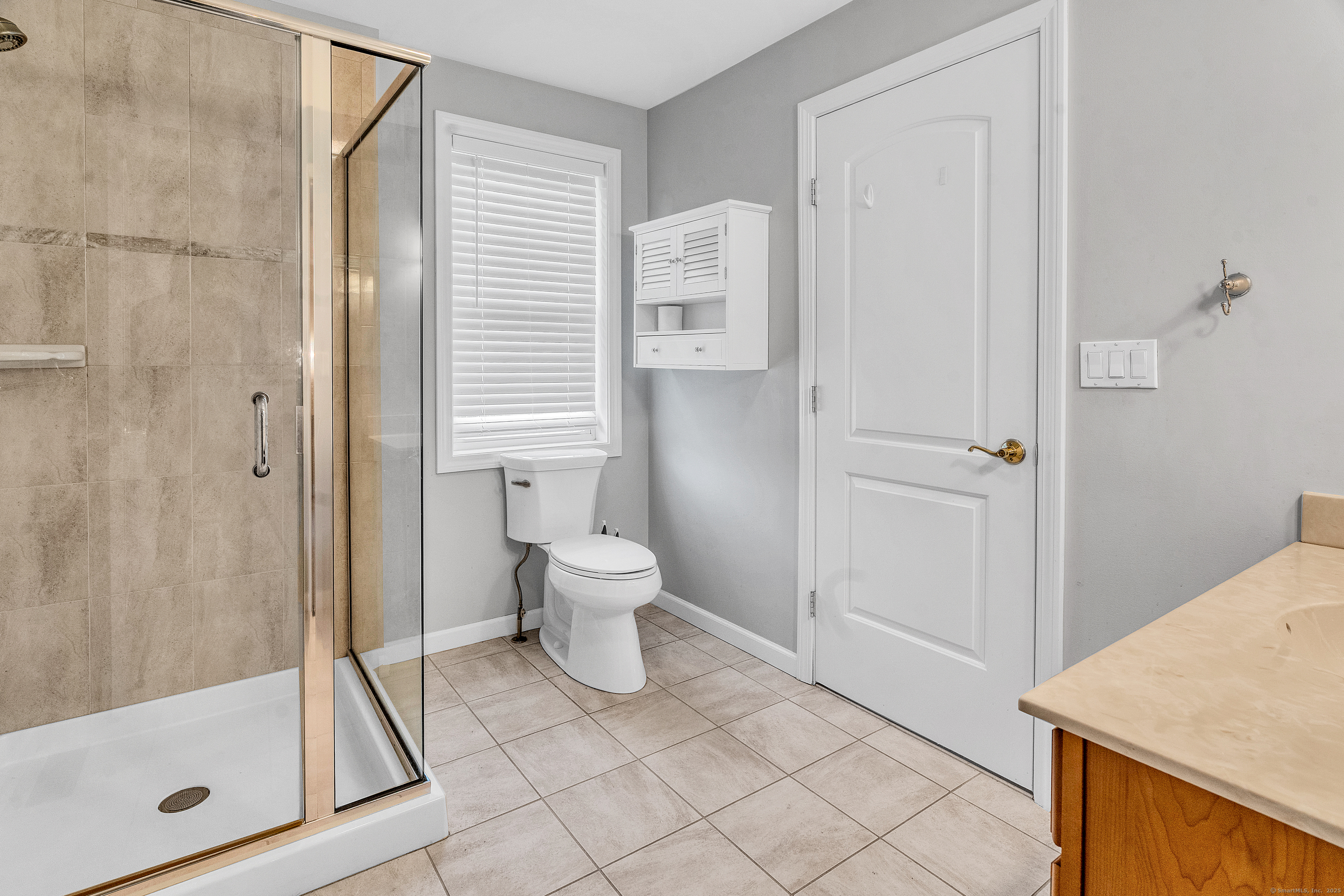 Bloomfield, Connecticut 06002, United States, 4 Bedrooms Bedrooms, ,3 BathroomsBathrooms,Residential,Pending,141685