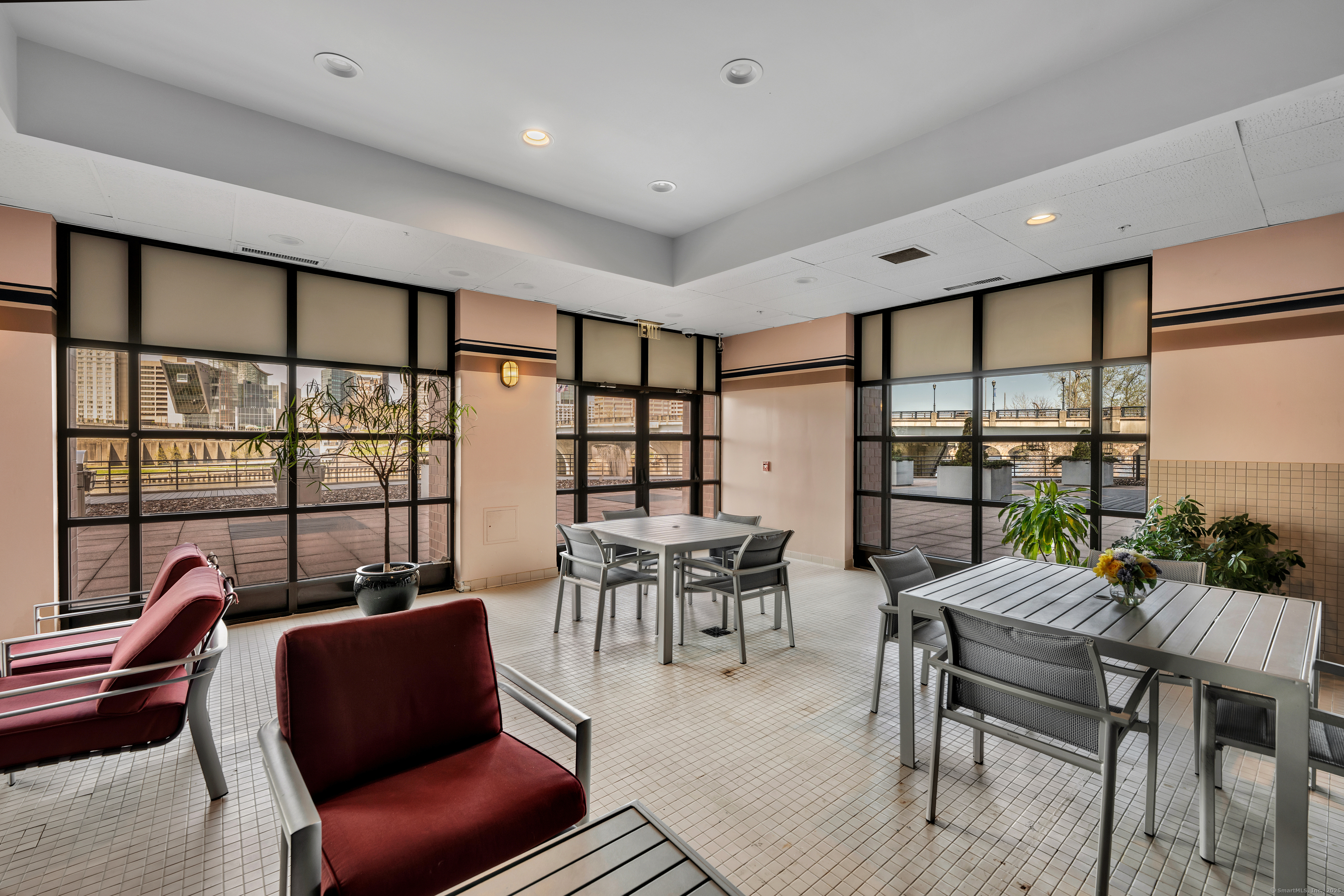 235 E River Drive #APT 1007, East Hartford, Connecticut image 29