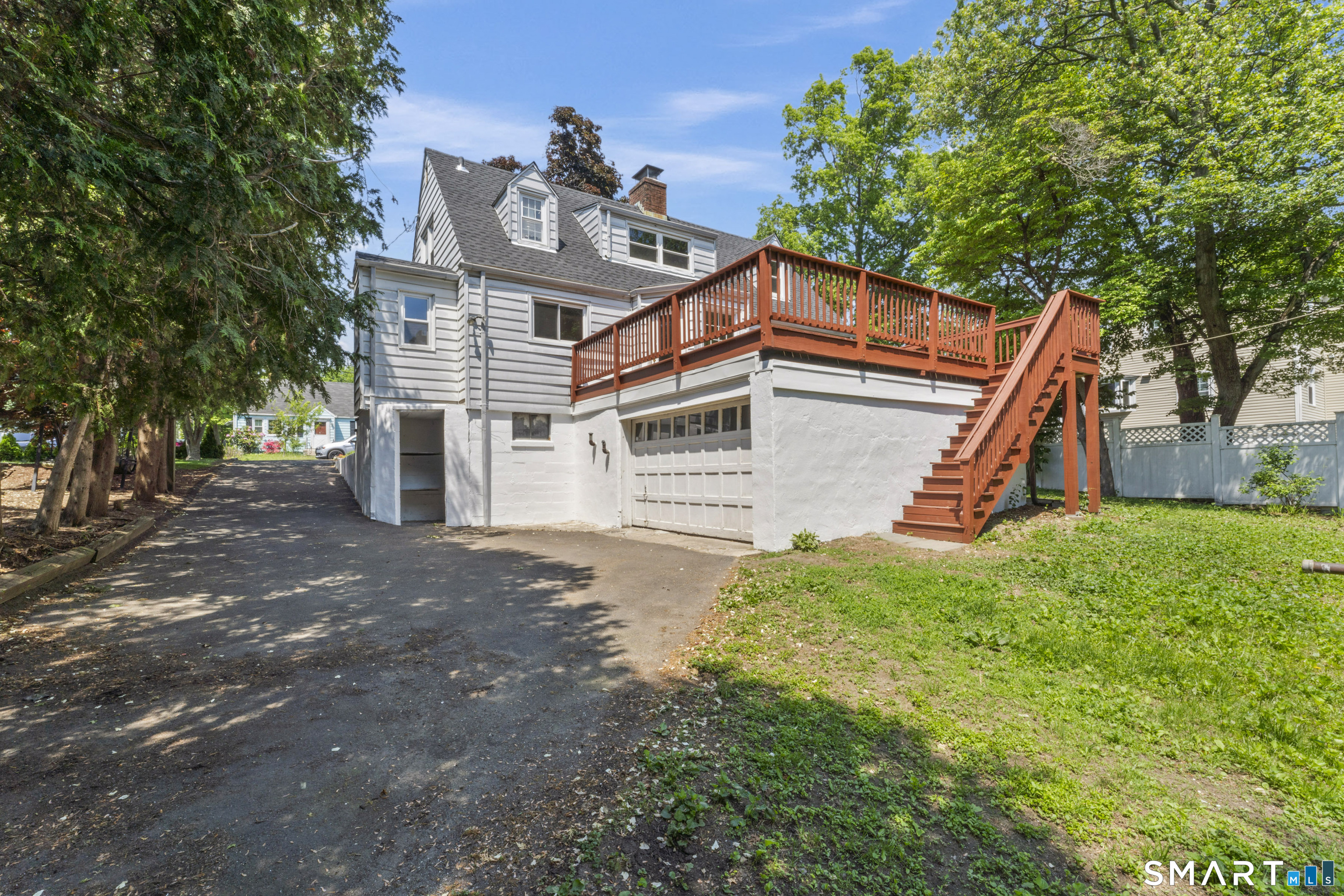 40 Cowan Avenue