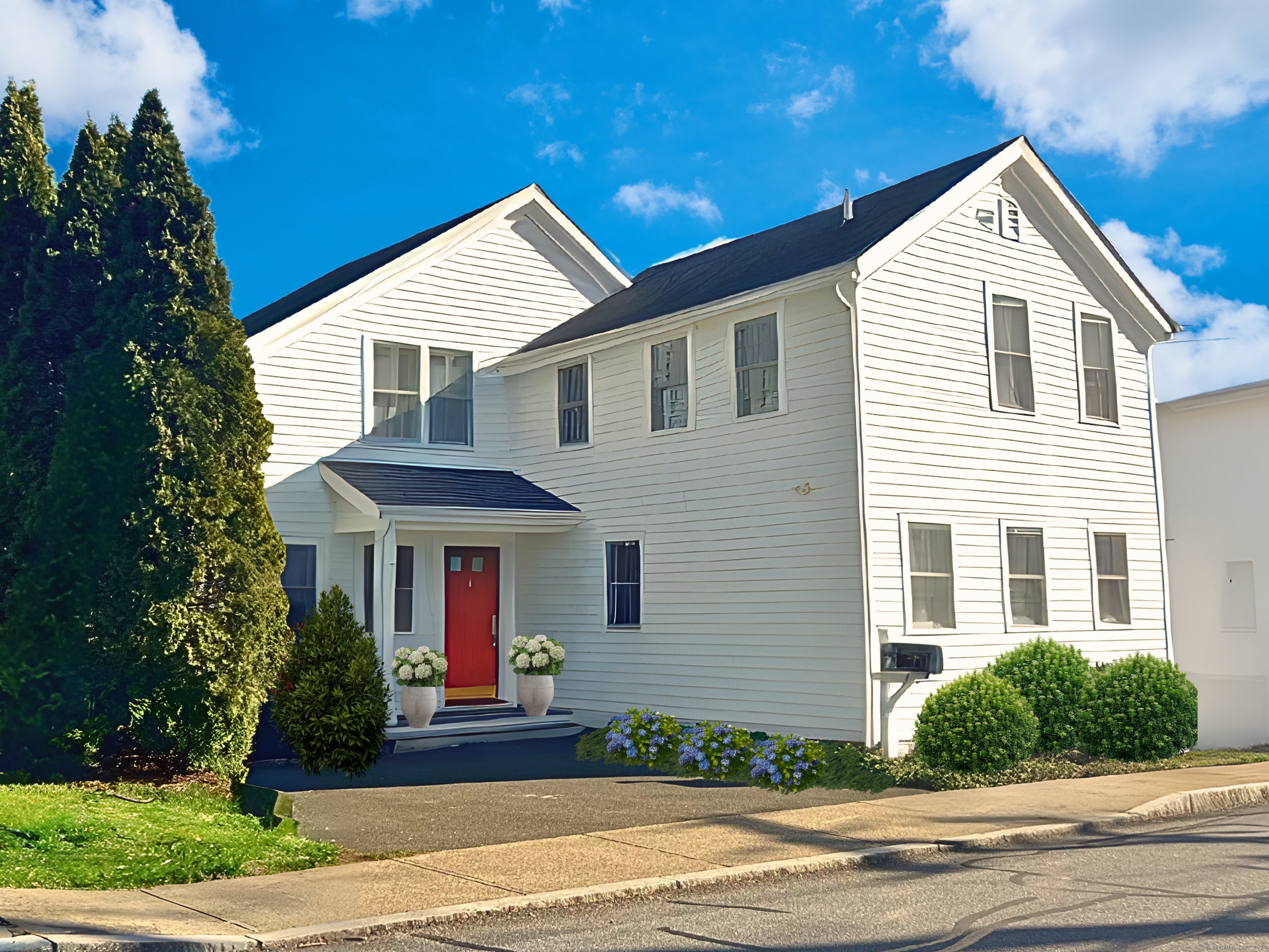 132 Seminary Street, New Canaan, Connecticut - 2 Bedrooms  
2 Bathrooms  
5 Rooms - 
