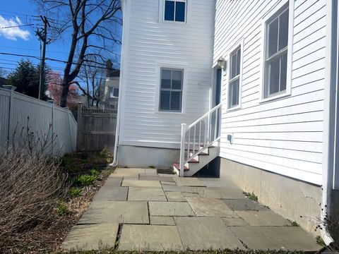 A home in New Canaan