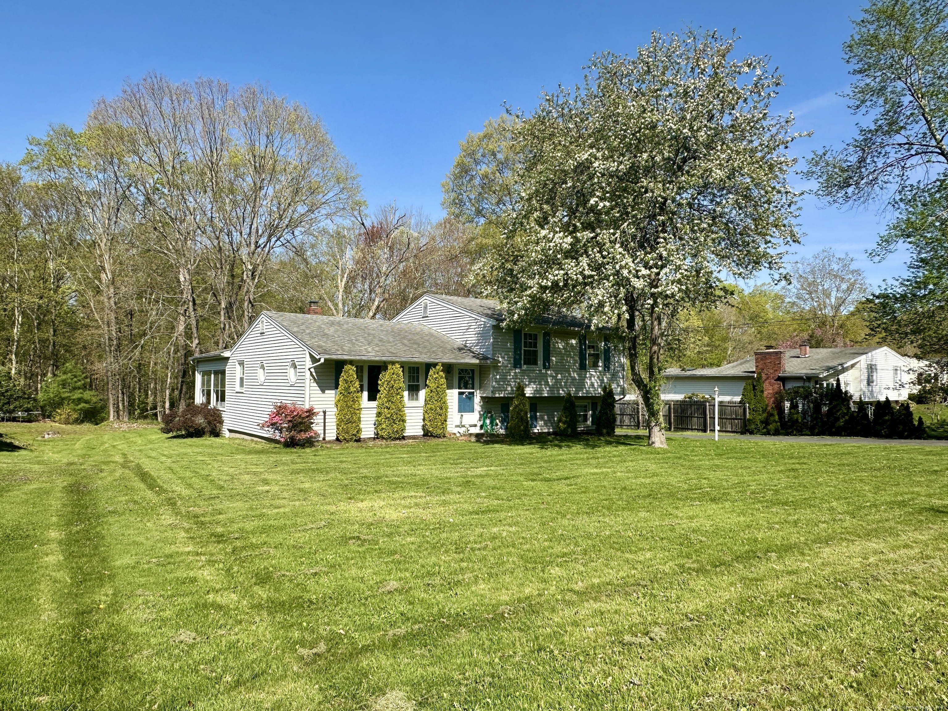 76 Chidsey Drive, North Branford, Connecticut image 27