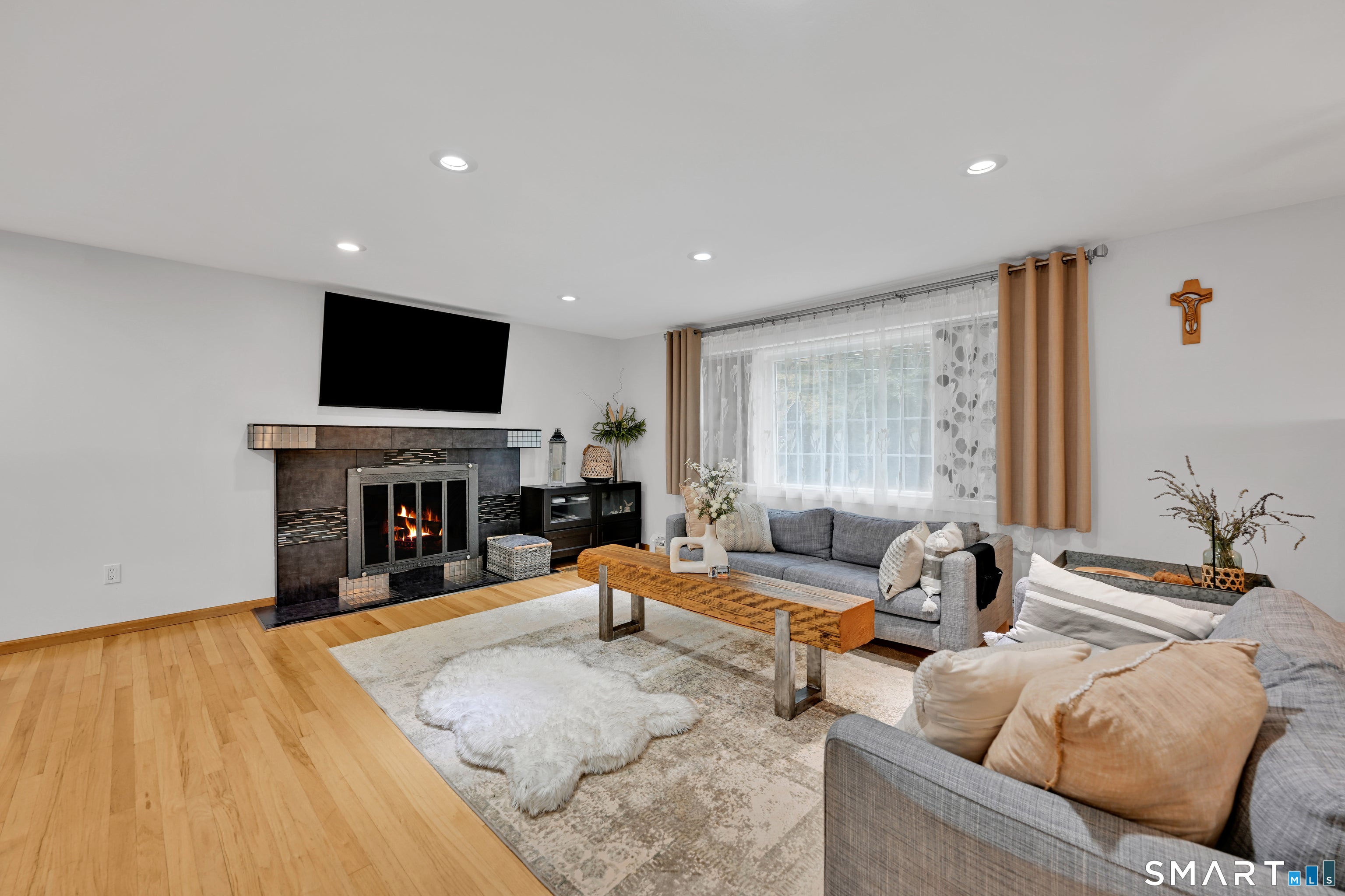 709 Mount Vernon Road, Southington, CT, 06489