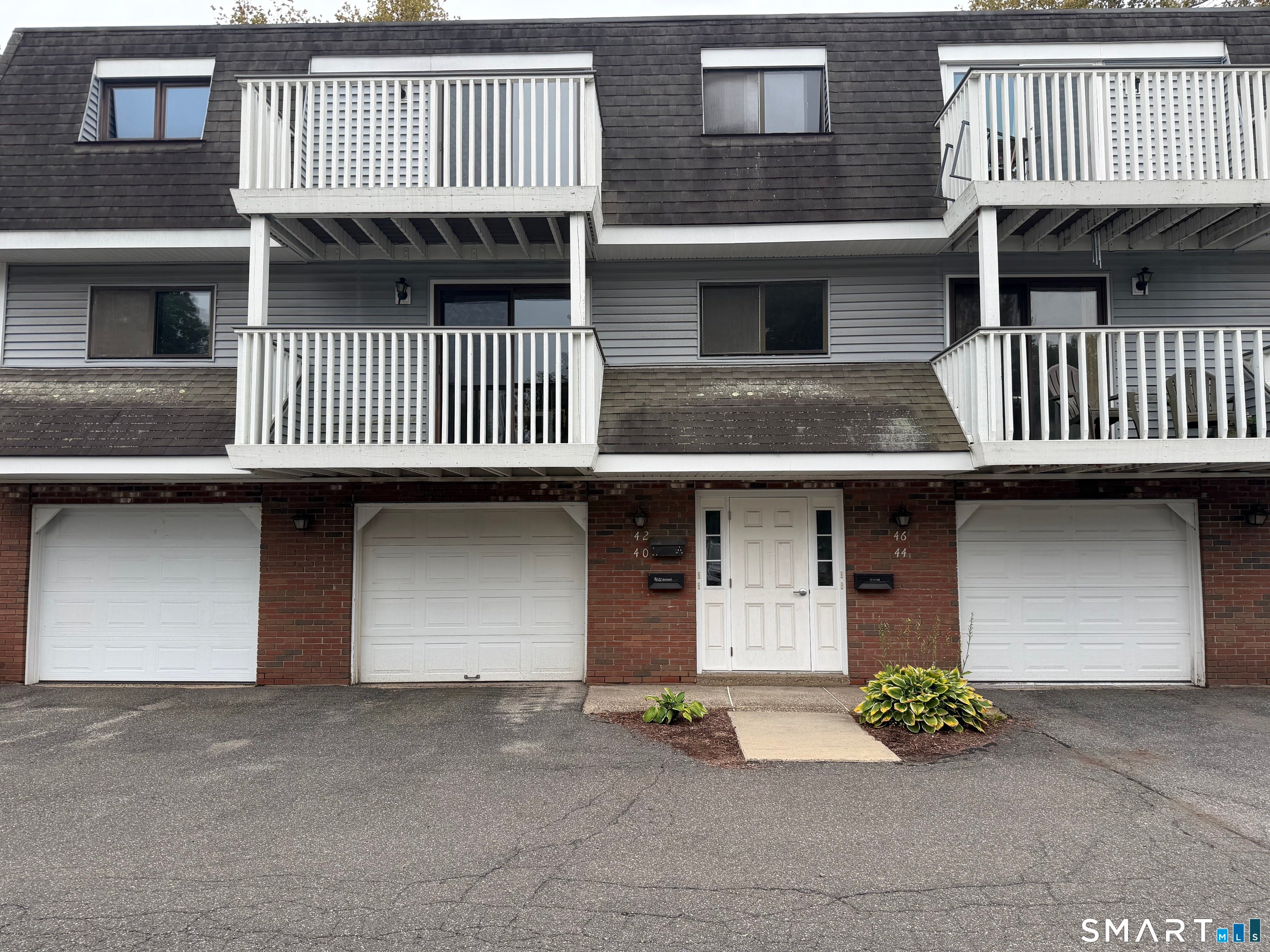 42 Churchill Drive 42