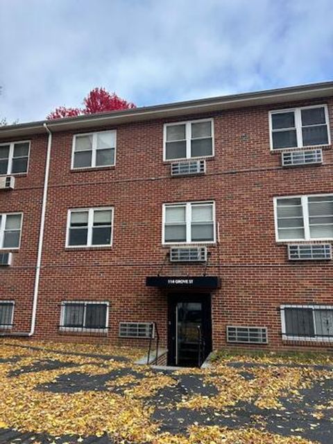 Tiny photo for 114a Grove Street #G2, Stamford, CT 06901 (MLS # 24165400)