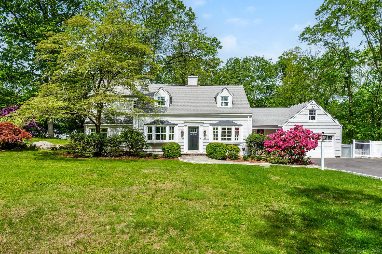 Property for Sale at Circle Road, Darien, Connecticut - Bedrooms: 4 
Bathrooms: 4 
Rooms: 9  - $1,775,000