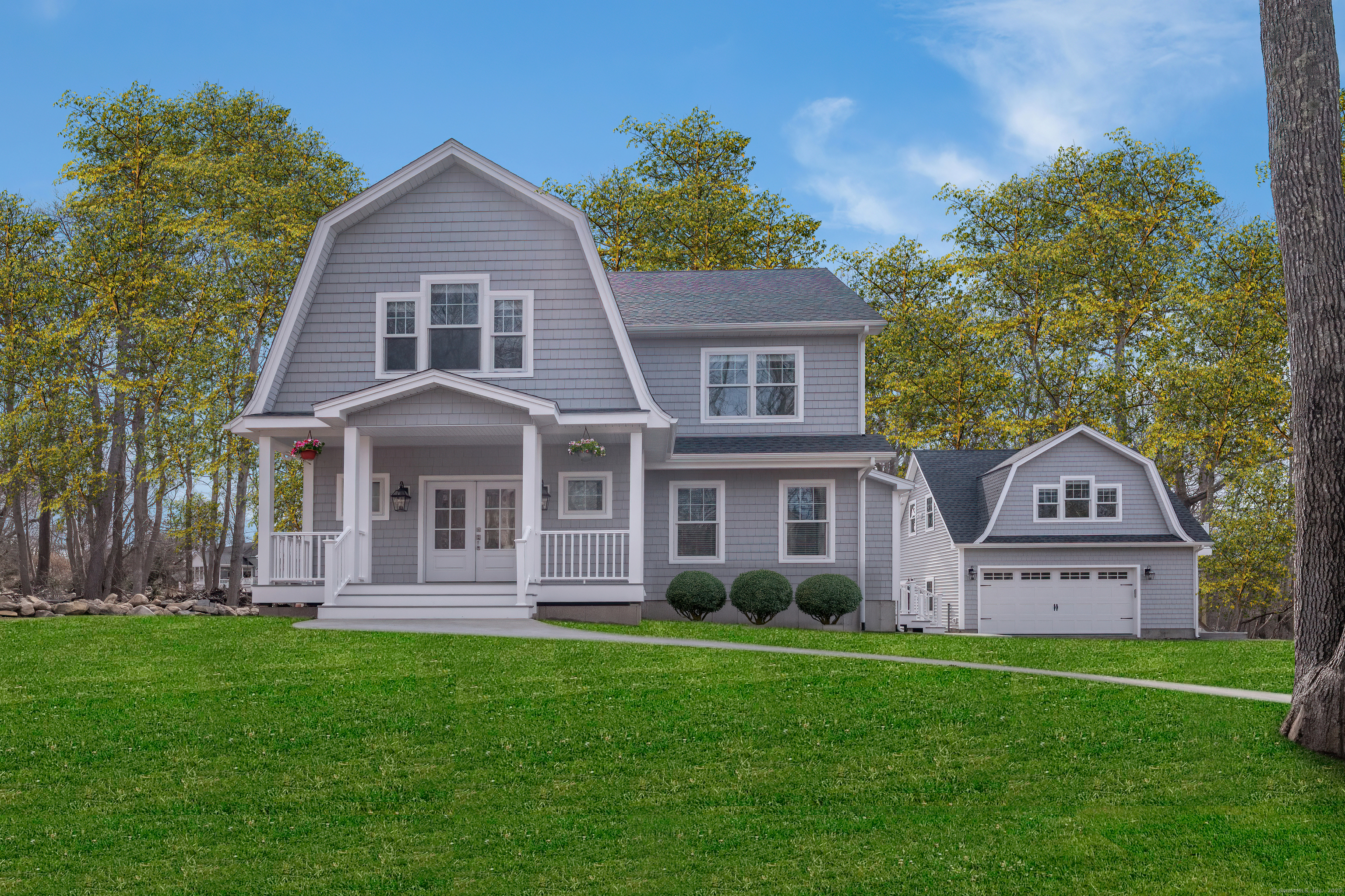 Groton, Connecticut 06355, United States, 5 Bedrooms Bedrooms, ,4 BathroomsBathrooms,Residential,Active,223720