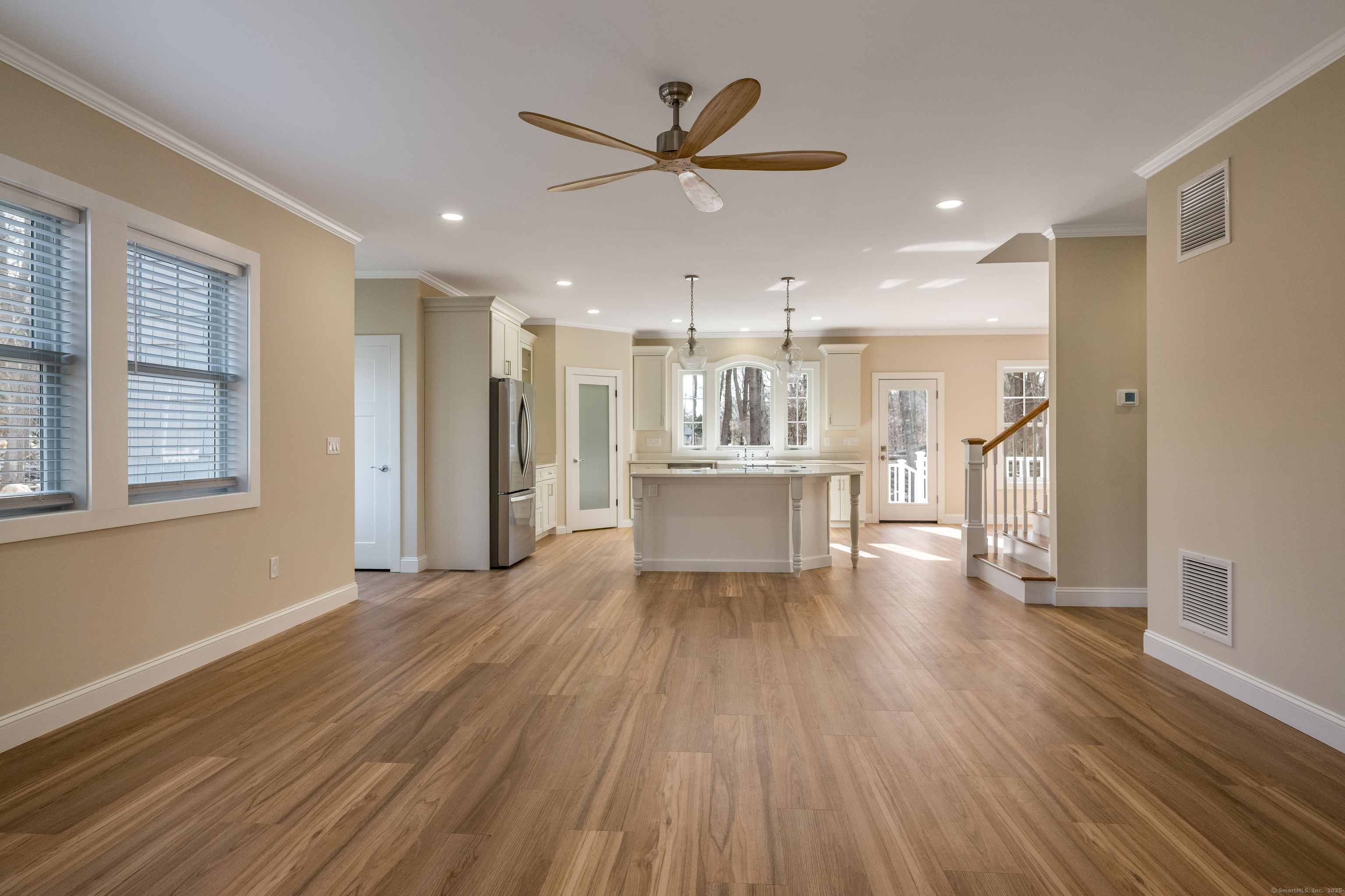 Groton, Connecticut 06355, United States, 5 Bedrooms Bedrooms, ,4 BathroomsBathrooms,Residential,Active,223720